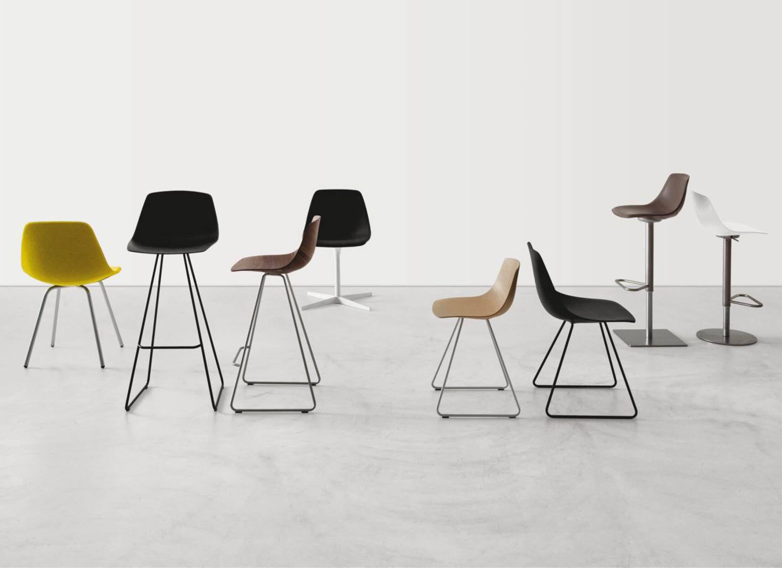 Miunn Chairs in White - Image 5